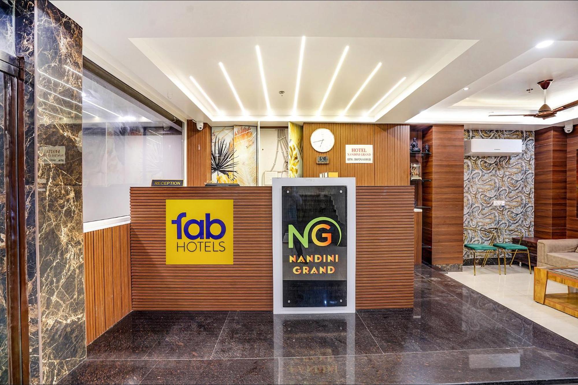 Fabhotel Nandini Grand Kakarmatha Exterior foto